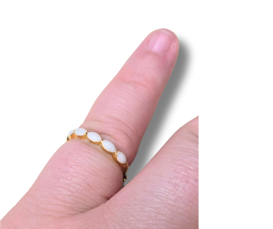 Marquis Ribbon Ring